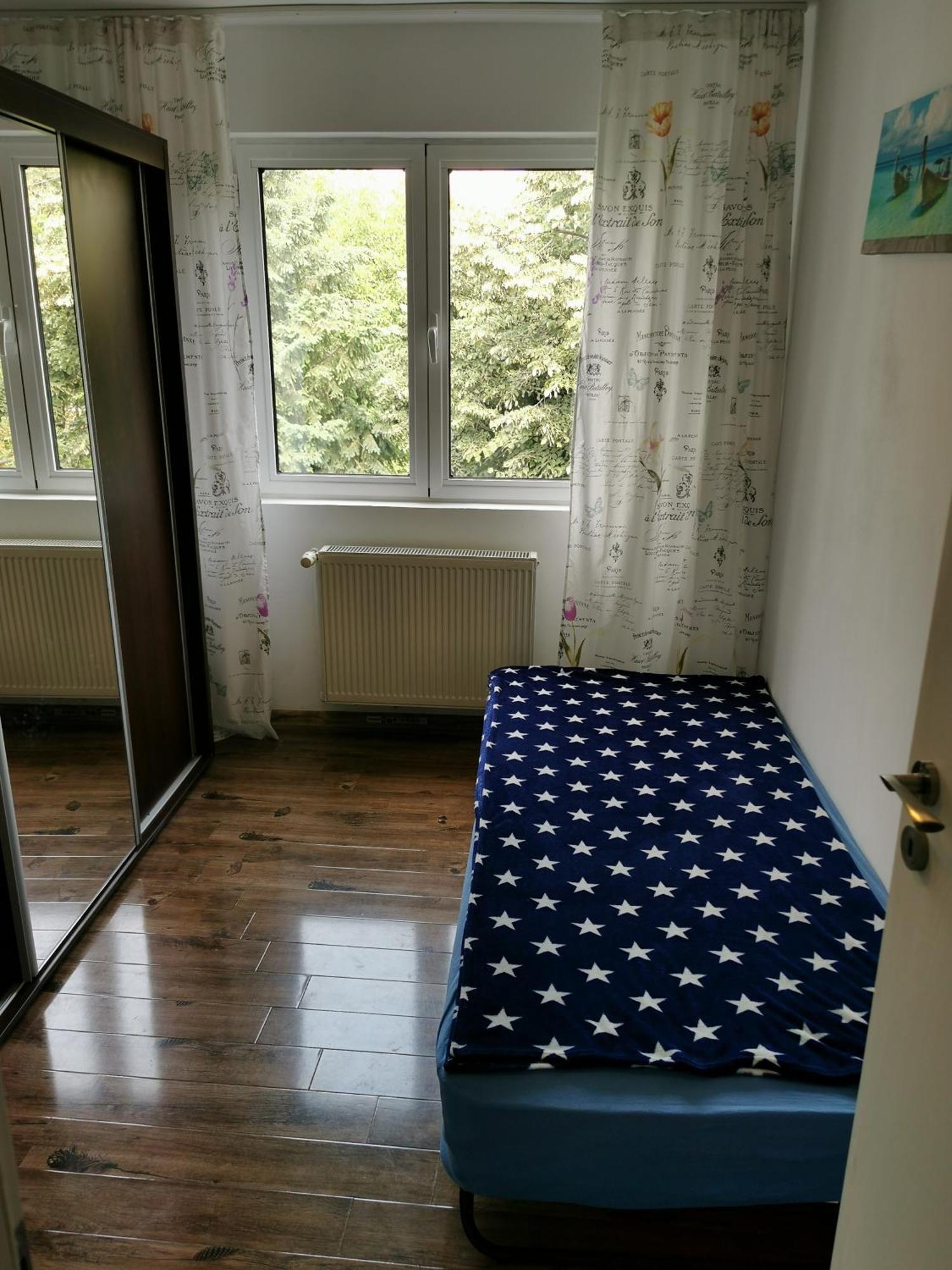 Confortable Cozy Apt ブカレスト 部屋 写真